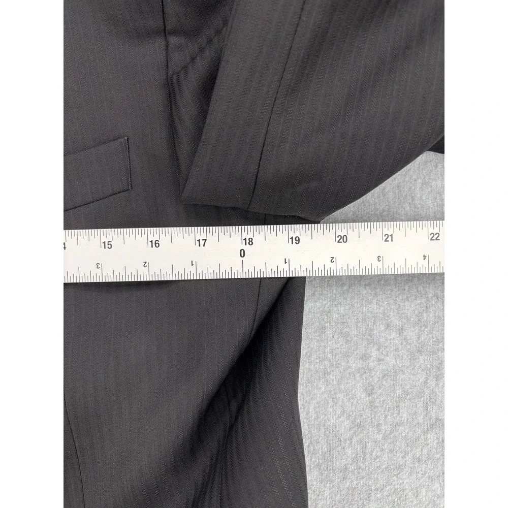 Hugo Boss Perelli Movie 42R Black Stripe Virgin‎ Wool Sport Coat Blazer